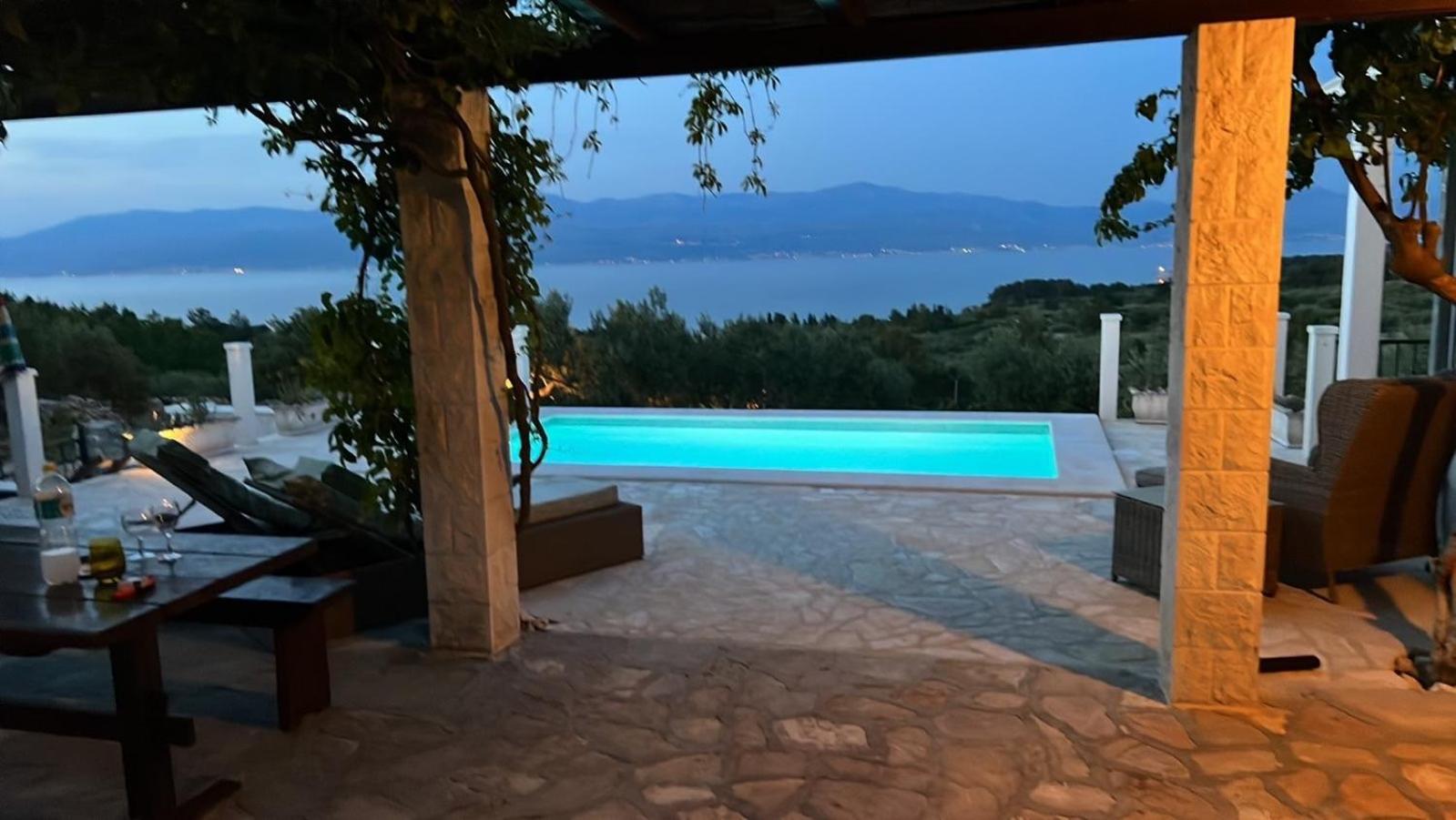Maslina House Holiday home