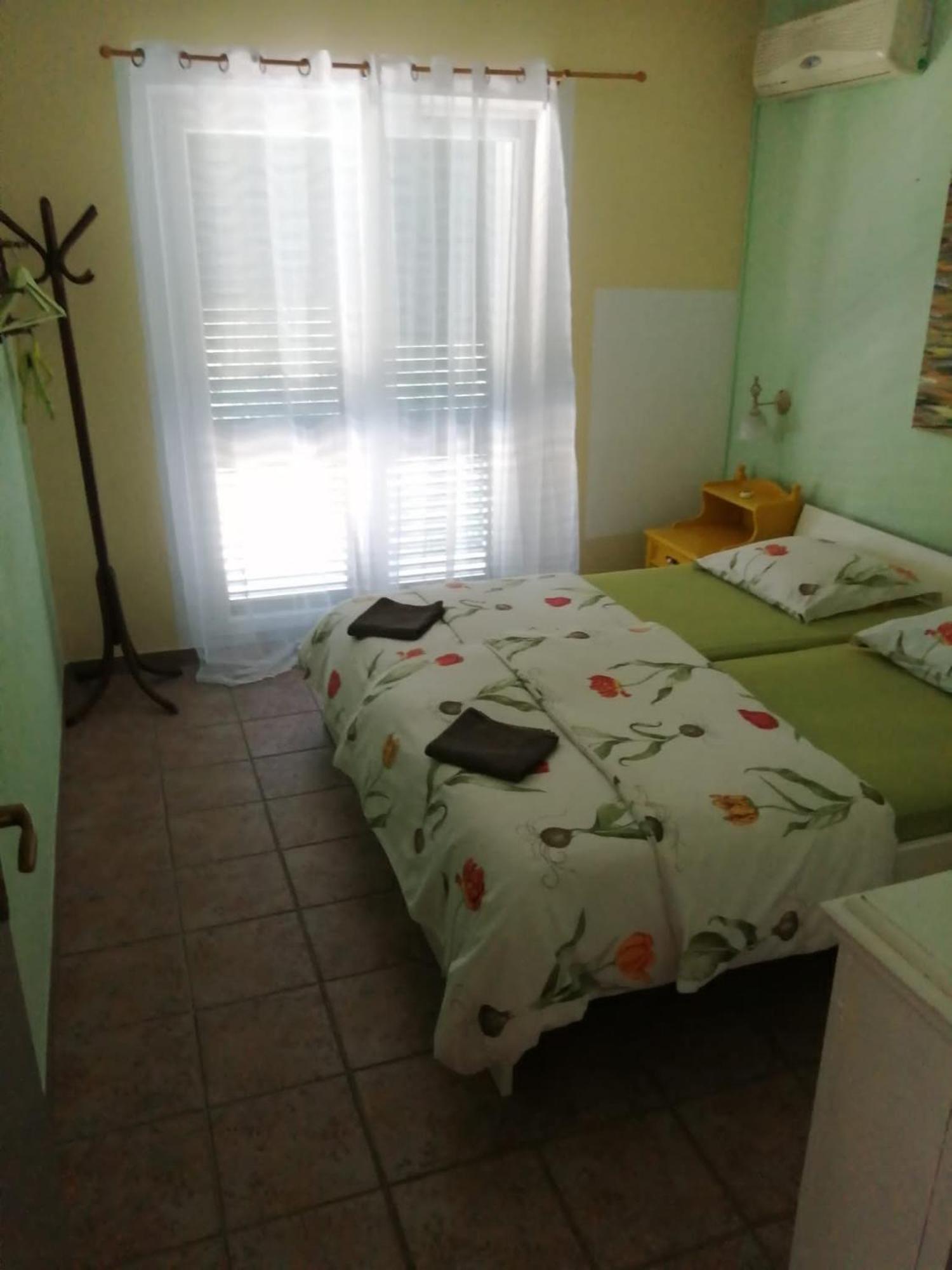 Maslina House Sutivan